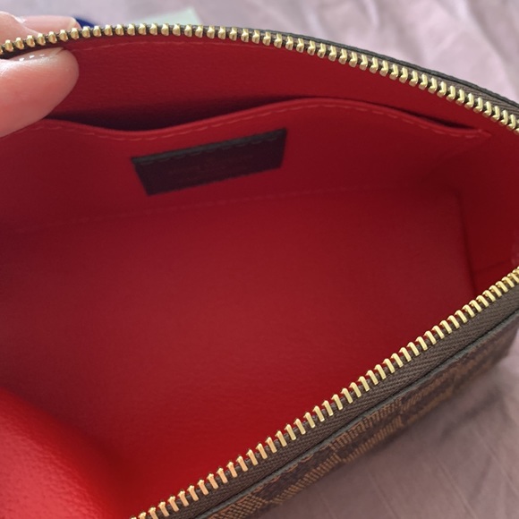 100% Authentic Louis Vuitton Cosmetic Pouch Damier Ebene. Like New! Date SR4280 - Picture 3 of 6